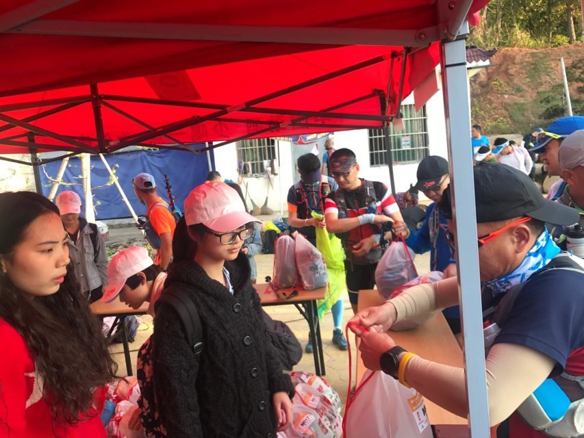 8D61C215-2AFC-40CD-ABAC-26B3DE72E417_big