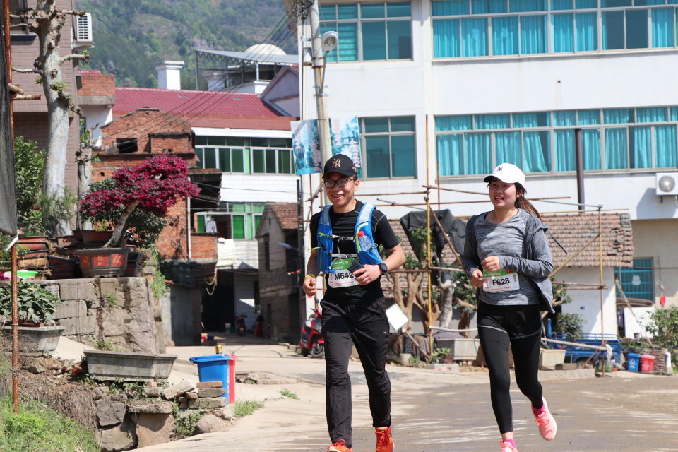 山下曹大樟树null-130e9ef62797bff7