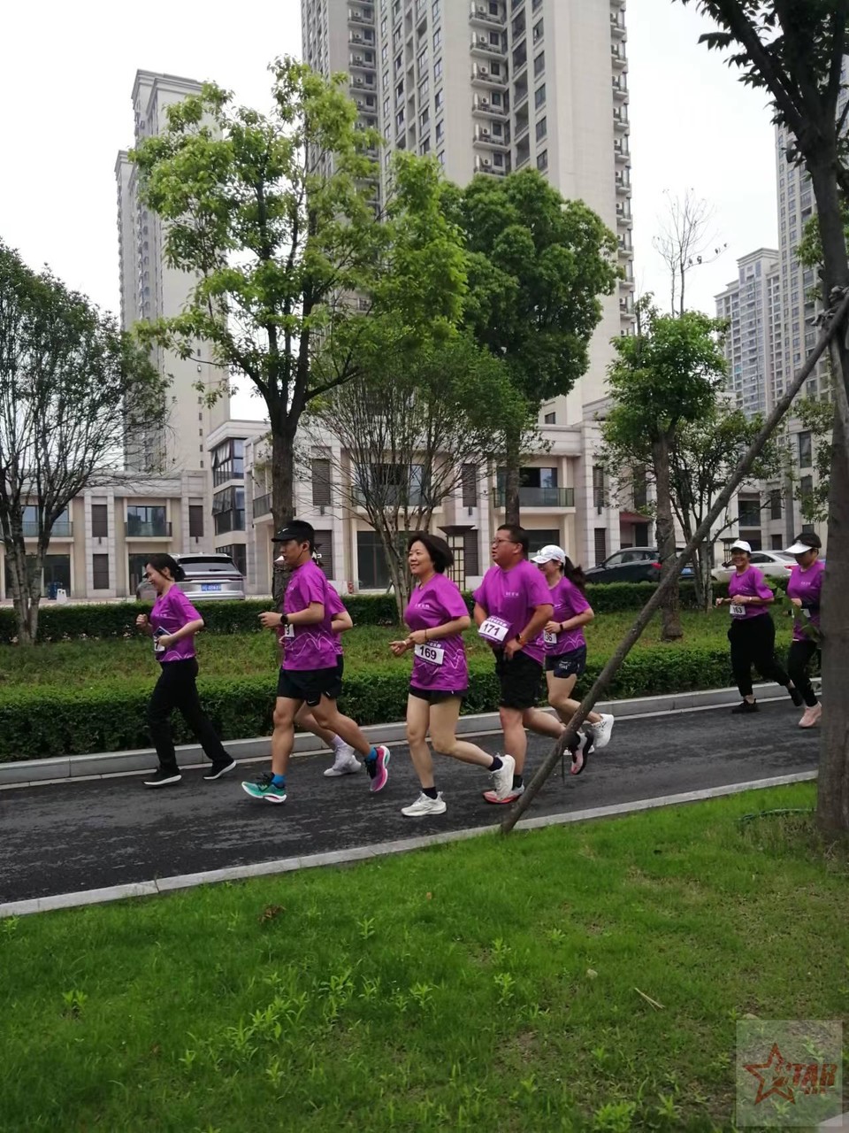 EiiZBPrtt_R0mhDgEKCnMxd31aSfPP_ZlFHcsPrr5Xu5f20wJFJu3zxOQgxOK-br