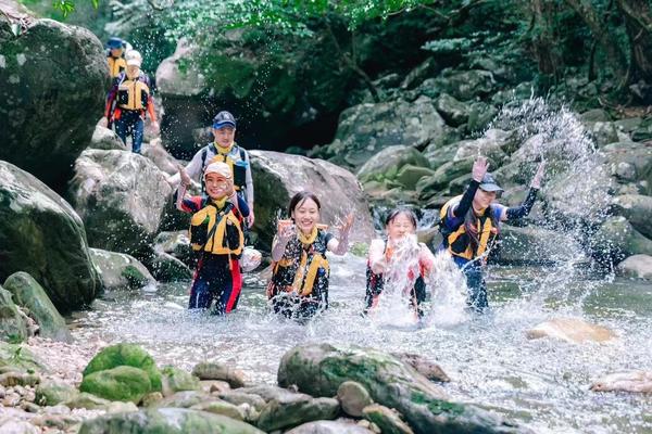 【经典线路 】8.12-13 探寻山川密境 避暑山水武宁 石榴港攀爬、观瀑；牛鼻孔清澈游泳滑水、跳潭