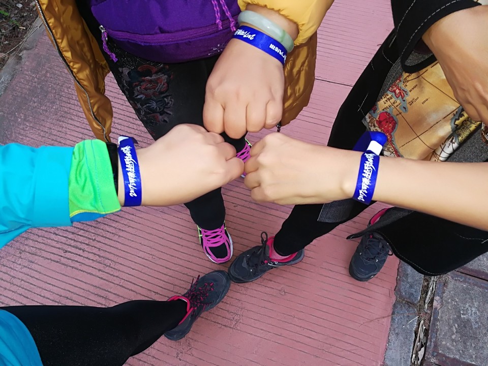 D89A6B46-5AED-453B-931B-FA2D70ACCD6E