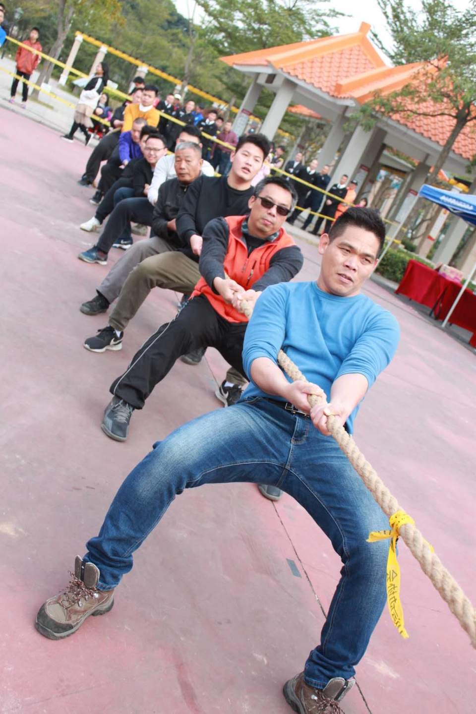 DTx3D1liN1UWULIUeWTcIj-eRdEk_NWtv3g60msB0l-ToY3XdAGHo87v25tUUgZx