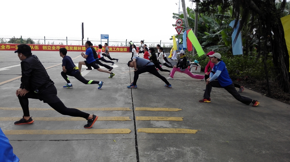 20171126_九期集训-登协全马及半马队 跑后拉伸OK