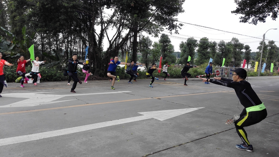 20171126_九期集训（登协全马及半马组）拉伸合影OK