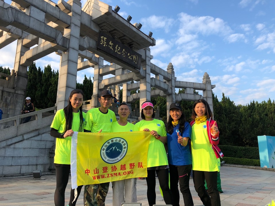 7132787D-7855-4B5E-8C07-297E770E67B4