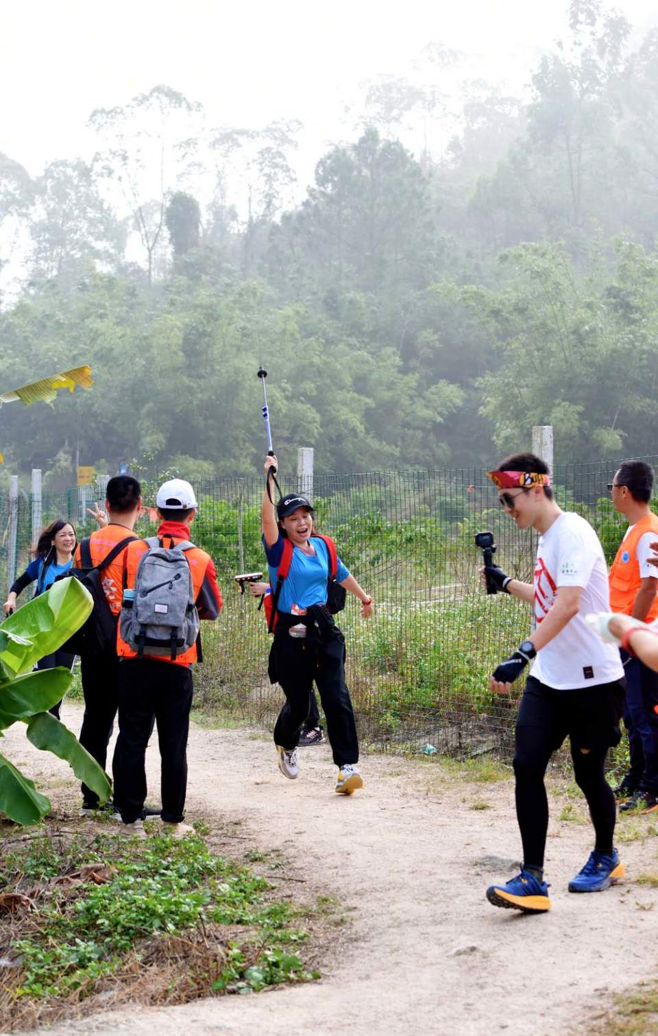 2_BRHWsoEDvnmD1iicBjRMNi_37YLyskebhDc-j_ptdpzqHVhPR-2NLHC6DFszah