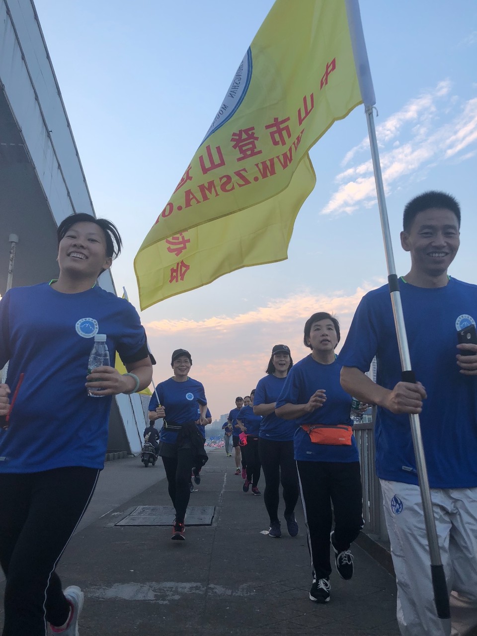 6DFD7157-CCBD-48FE-90FD-C05E00A7F7F6