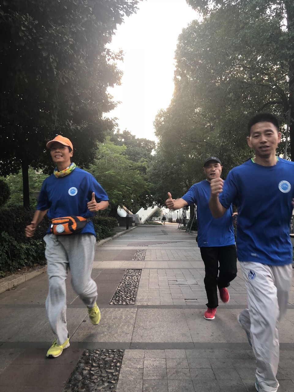 958B8DF2-A02E-4A3E-AD21-56CAF0ECCD05