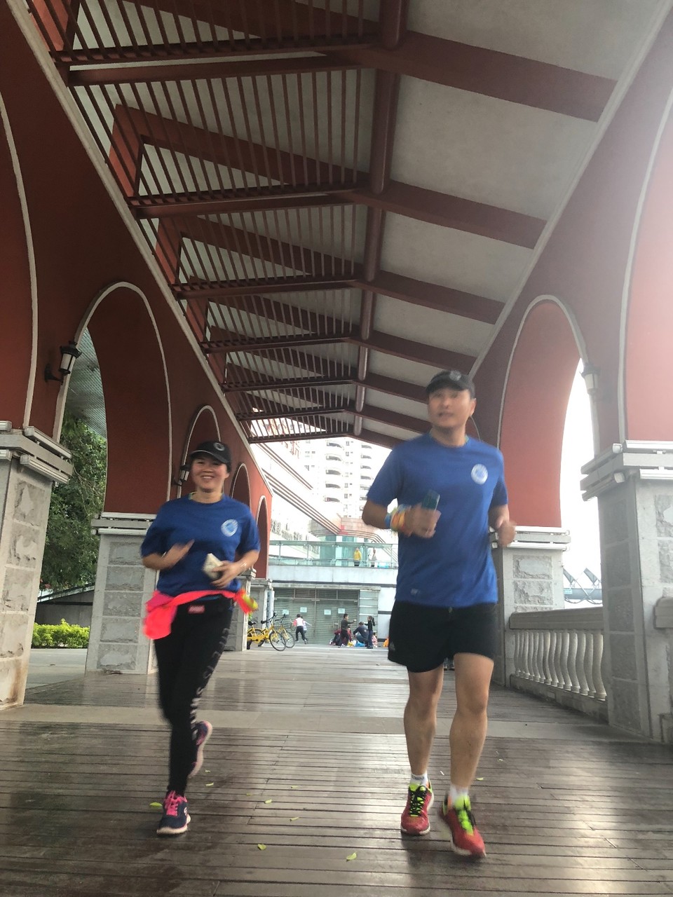 7078A99B-FAF0-4EAF-998F-E408694C4945