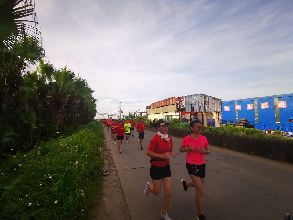 Fduvh67DBz10rEn7fP-YtUphq-IEi3sBdH5cYqk-x2F_tCL_7oBS4ccsK7n5jqLi