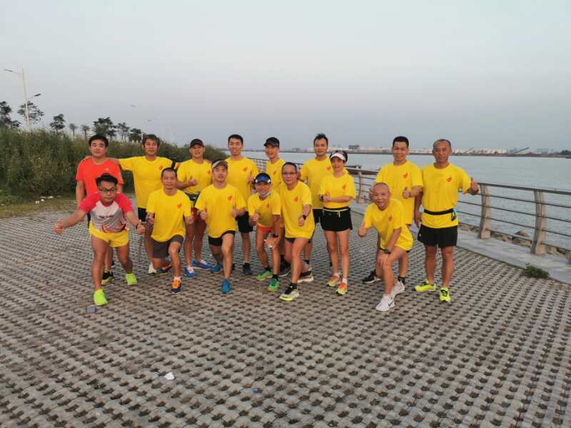 Tc_Y0tRWeS_z596B5zNloIMDxNi05Hm4GGwXyjS4P65-XriVcH1mihDCyW4qTfxV