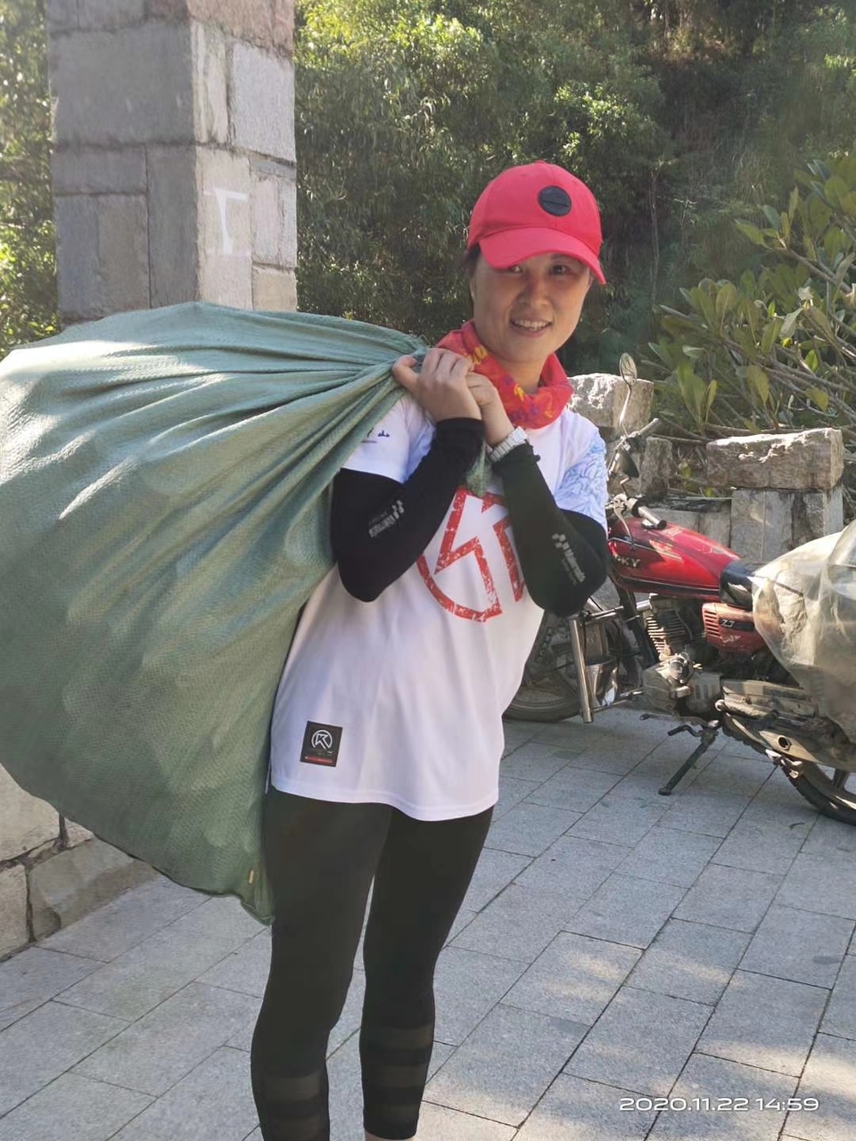 C9HdgpbEZNzCaA5yHpnRvk0u4TjU4XJERt8lnt7cVxHMSO8d0gYIy0q4gEPWzGih