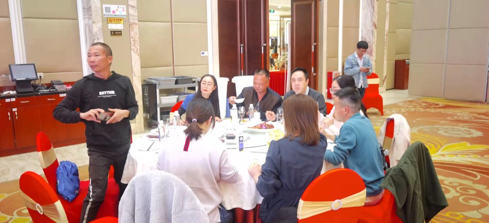 oQBuQ_xCyOUmLrpJsLRKBW1MtNa9M3VnUrF1M2DS3TroGpmm8TCM_nx4Ui-YimXY