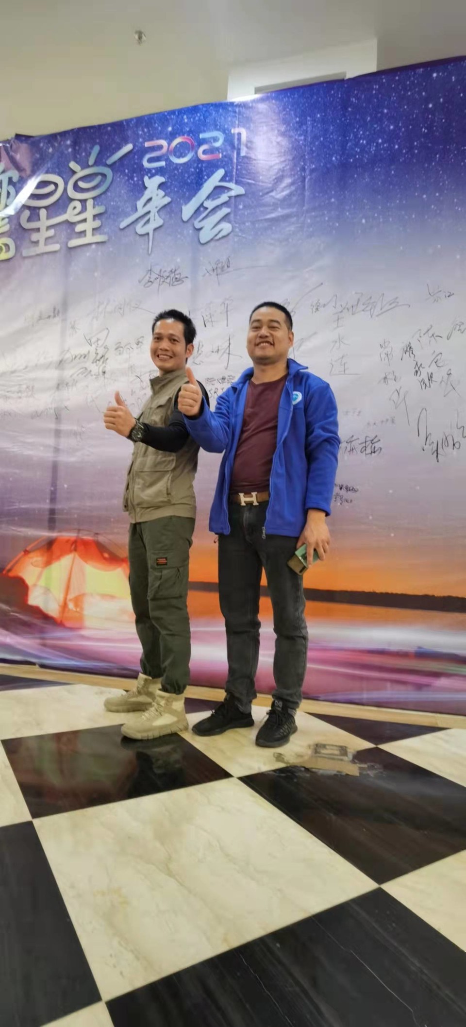 efWNU1VI1qdUdn3p1T4ftT-uBrDHGxt9lDXnF-KW12aCU76cod1VQhtK_hfr4drr