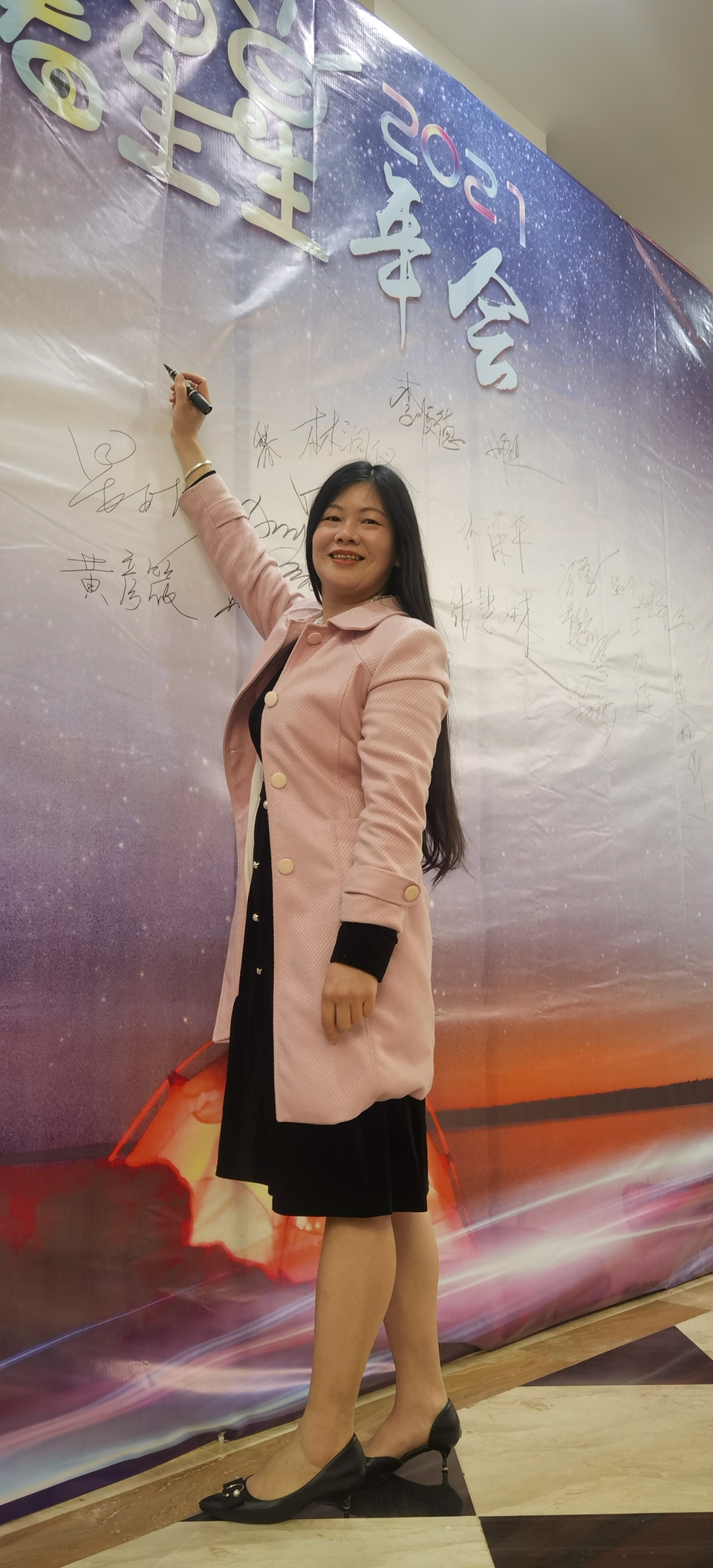 nkSoVyJj_uVN3et9oA1W3iMktI3WIhf56QHHdZPViIYnsH9eVARszteaYgVDNZmX