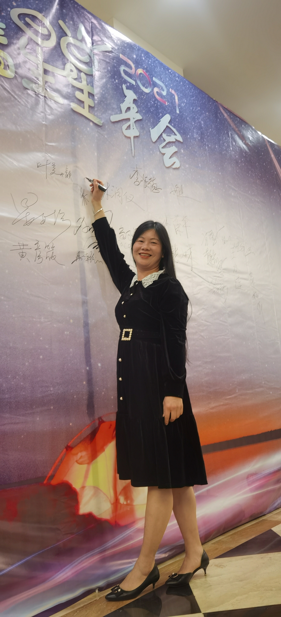 nkSoVyJj_uVN3et9oA1W3qaSYFHi9-jFq-fn2-rbd6pC_H3YwsBAIcX3W_3ycRvW