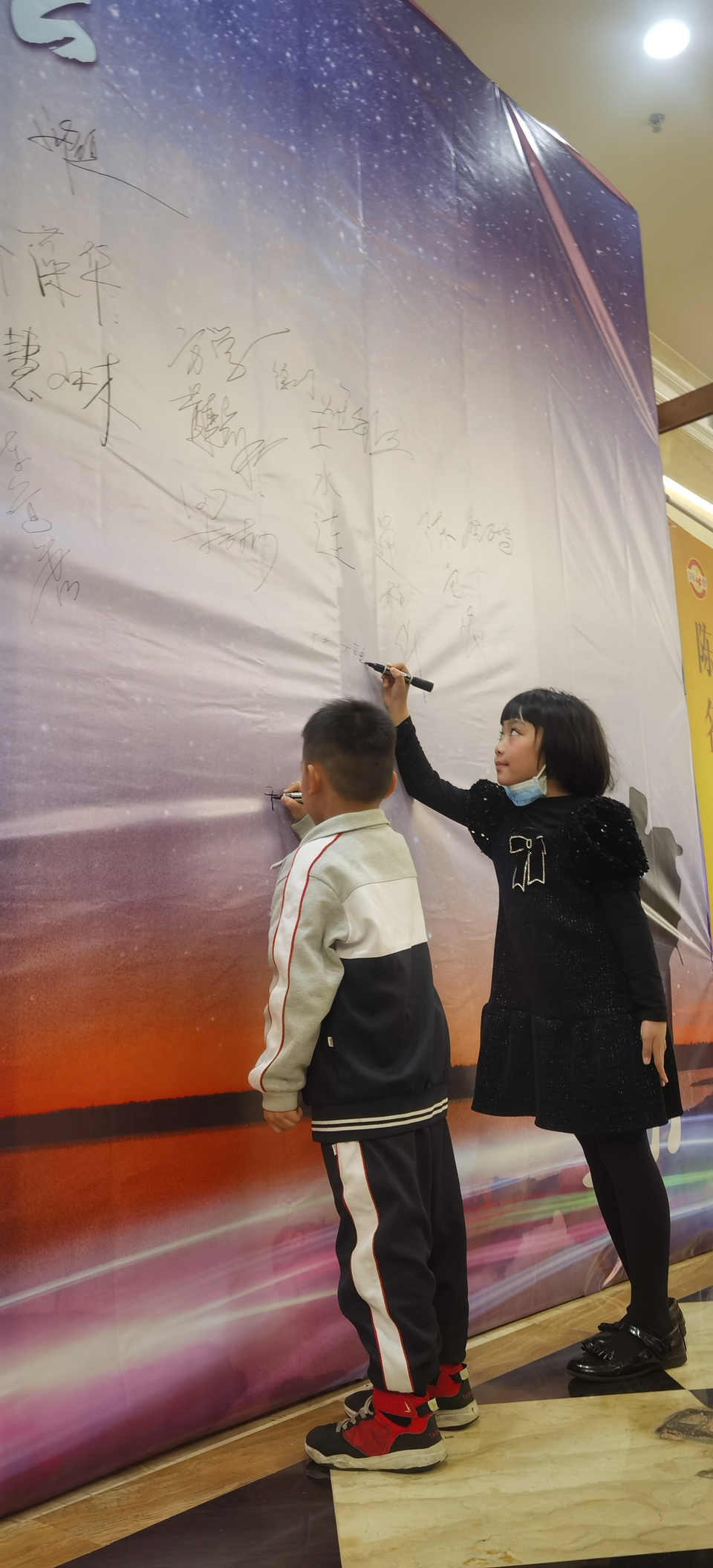 nkSoVyJj_uVN3et9oA1W3hEY_z9md6WthcowXBNZQfwAp8-NpgoCJ0tKeN5VOAe0