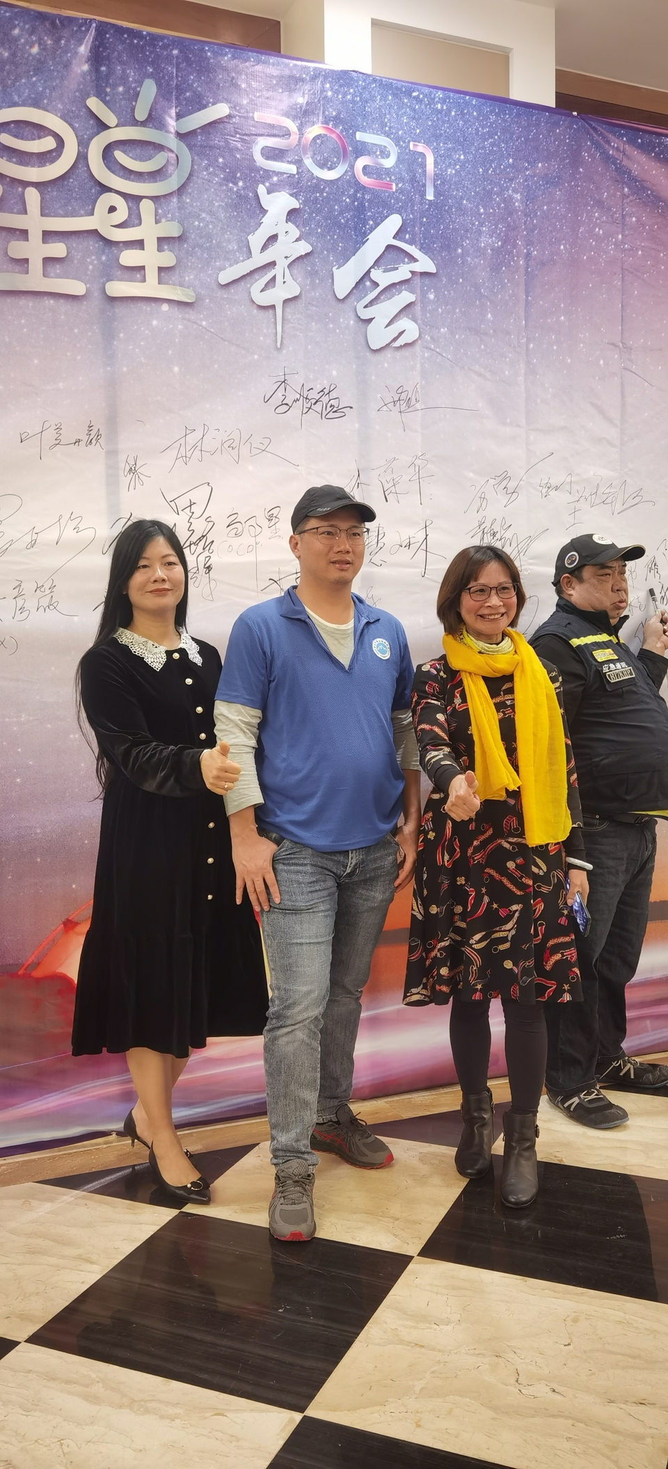 nkSoVyJj_uVN3et9oA1W3uvWWFhmN-HX1WyA8bzBHFYofZY2rAoNAk1si7AmJLYW