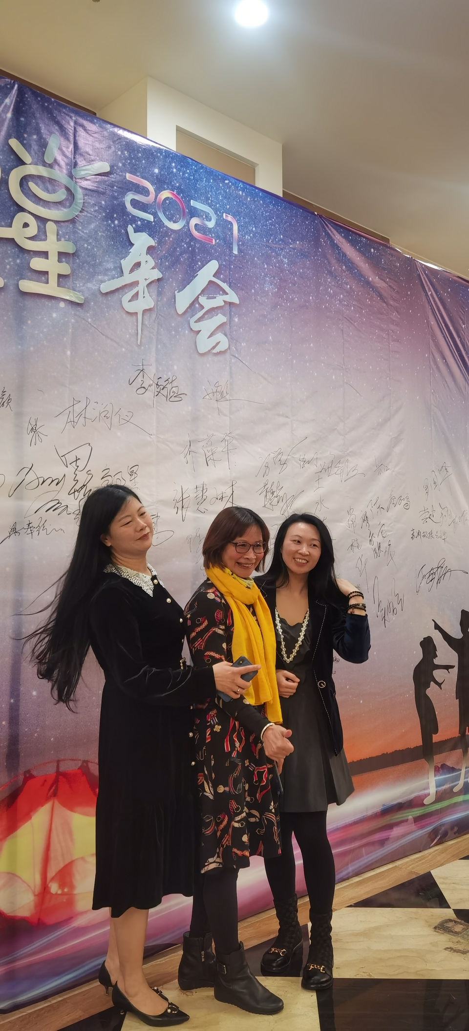 nkSoVyJj_uVN3et9oA1W3gMzCHYWY1EVwHdqNmc1YZIhlkwzAVkCAKJL-OlUeA0L