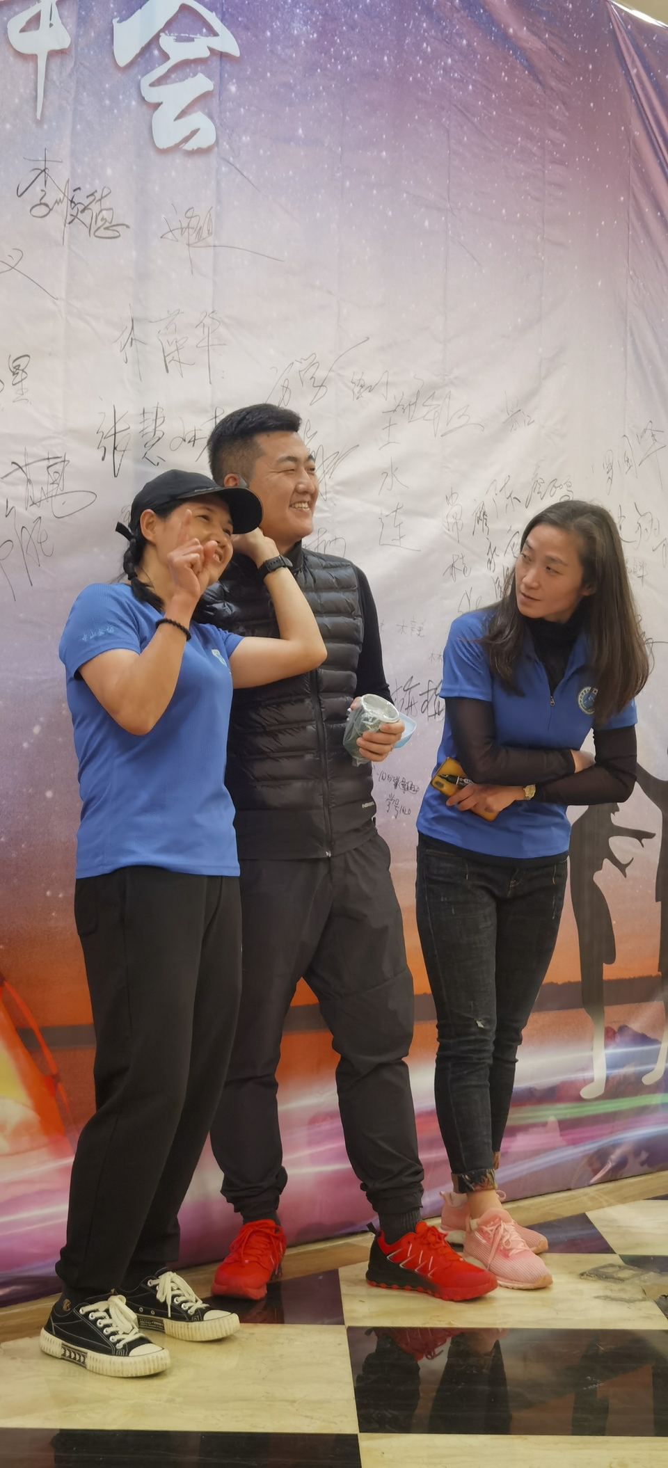 nkSoVyJj_uVN3et9oA1W3t8jrkOxChZLamDSOLxFSBuxS-Mivzks26cxAW7VXp0z