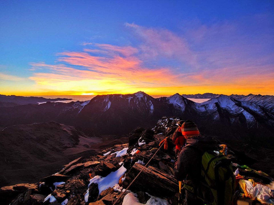 yWKty-JqR65vZTmYMULMLsQr22e6xuT3XAyqHJpQCsDydY9nLpZ0UK1aetP8QbIn