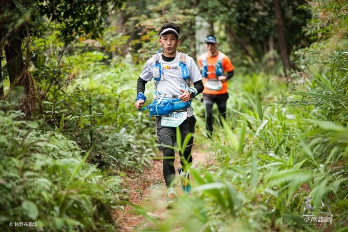 C158B9F0-DE3D-42B0-83C2-F663E91FAECF