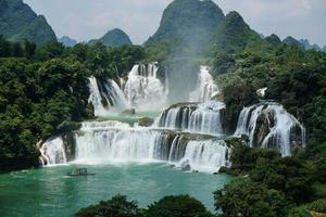 中越边境线跨年骑行