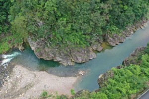 【会员活动】泡进20℃果冻水里啃冰镇西瓜、踩水花、捞小鱼。