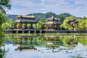 【五一3日•承德山水】（早上出发）承德全景の双塔山奇景-皇家避暑山庄-小布达拉宫-蟠龙湖水下长城-雾灵山奇遇-青松岭打卡