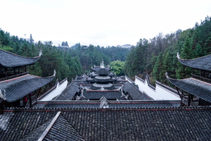 全景恩施 | 5天4晚寻访鄂西山水秘境，穿行于亿年石林峡谷，邂逅土家烟火人间