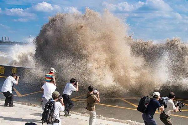 9.21-22 跟着课本去旅行，天下第一盐官钱塘江观潮，一次畅玩两大古镇，南浔古镇、西塘古镇休闲2日行