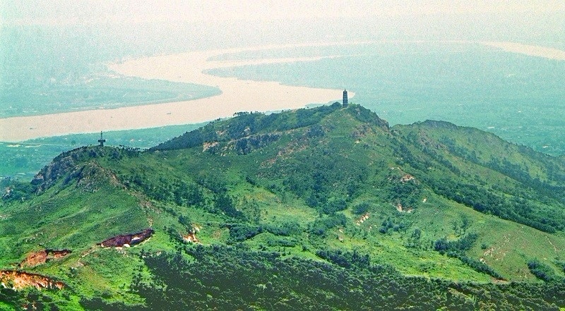 13早鸟价镇江圌山-五峰山徒步连穿,登高望远,雄峙江浒,扼锁大江,万里