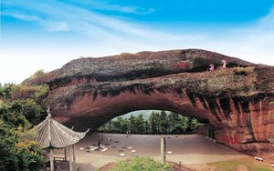 【往返双高错峰衢州】南孔圣地 千年文脉 山水秘境 文化朝圣 仙山漫步 古道登临 谜窟探秘 古镇早茶 高铁4日纯玩