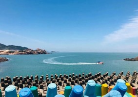 【往返双高3日】温州洞头中屿小洱海-半屏山-七彩洞头村-金沙滩-楠溪江竹筏漂流- 丽水古街-江心屿-五马街