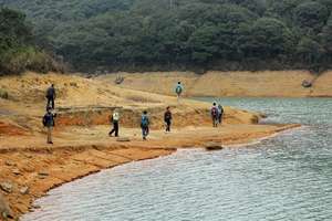 山野清洁之走进三洲田，踏着为爱的脚步清洁山野路