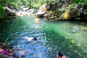 特价49元！肇庆紫云谷坐游船，溯溪玩水，尝农家美食
