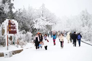 【南岳衡山·高铁2天】走进白色梦幻世界，观祝融峰云海日出，徒步朝圣天路，登高祈福