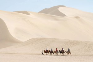 【浪迹西北】黑独山-察尔汗盐湖-茶卡盐湖-水上雅丹-大地之子-莫高窟-鸣沙山月牙泉-丝路遗产城-青甘环线8日轻奢之旅