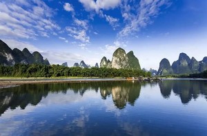 2.15/2.16/2.17【广深出发·桂林4天】象鼻山-漓江竹筏-兴坪古镇-千里江山图 动车往返