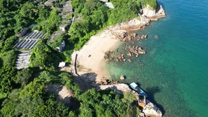【竹篙岛露营2日】避世玻璃海玩水，体验一回渔夫生活，坐船才能到达星空营地