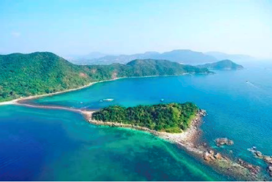 【香港玩浮潜】4.30-5.01：寻找半月湾—海下湾浮潜戏小鱼，体验海上皮划艇