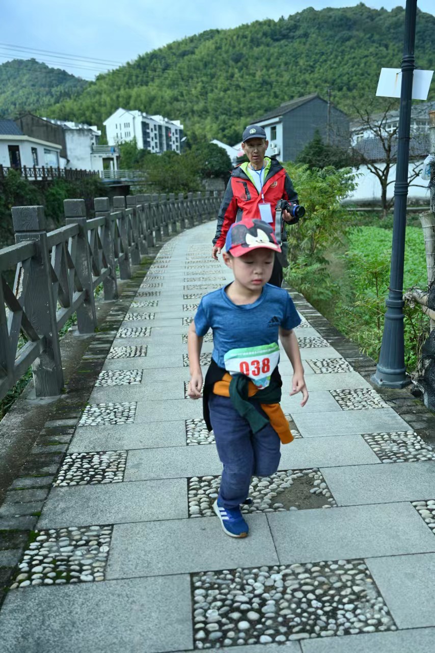 1I7AM_nWk-cWe8mjCTFRzzXwJ7s37i7Y50S64TwarG1Nz_-64o-8GC8QK-XOXAdo