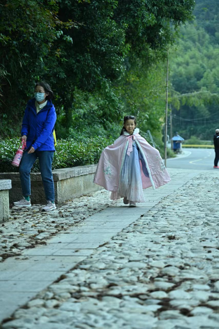 1I7AM_nWk-cWe8mjCTFRz3mvHXX0QD-EKHP2zB-z9qiAY4pWyzAO6Je33dFJWESE