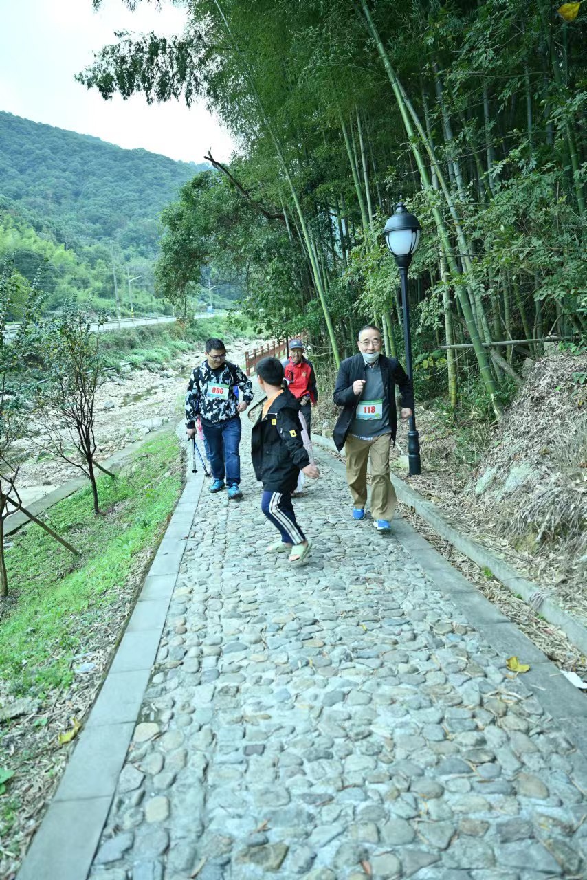 1I7AM_nWk-cWe8mjCTFRz9j03-3BNQtfX4ALWGdbzr2cGSrYRUB_qPzJdko50OeC