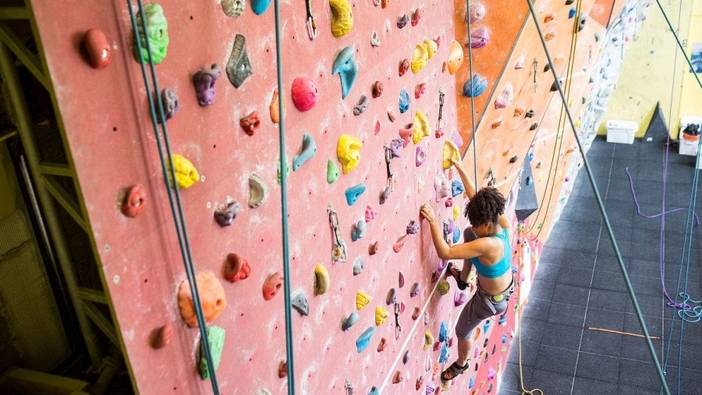 蹦床-减压主题创意式团建