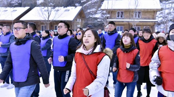 《冰雪奇缘》冰雪主题团建活动