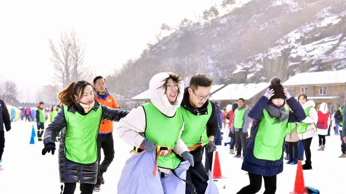 《冰雪奇缘》冰雪主题团建活动