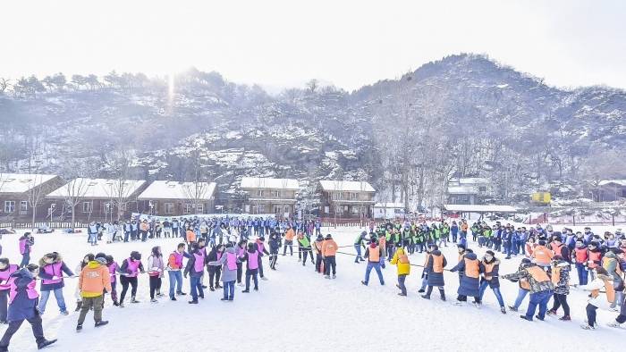 《冰雪奇缘》冰雪主题团建活动