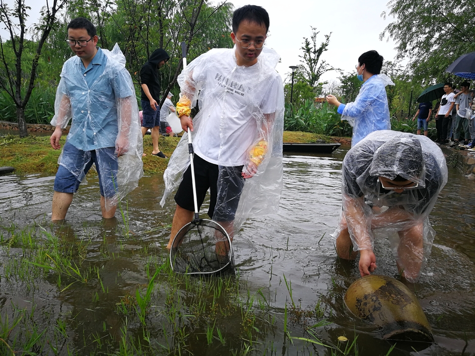 a92973d32aa88dba1c18939a41a2ce1