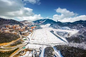 【1.1-2/2-3 | 滑雪温泉】（元旦特辑）安吉不限时滑雪+私汤温泉+挖笋体验+激情越野车，四星温泉度假酒店